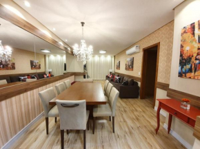APTO LUXO à 250mts Rua Coberta, 2 suítes, mobiliado (205)
